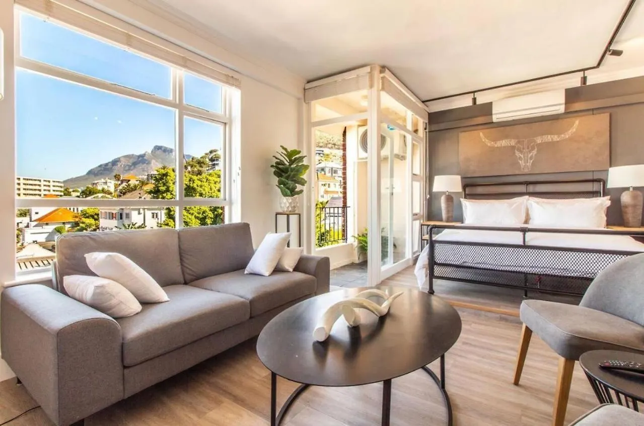 Vibrant Cascade Apartment Cape Town