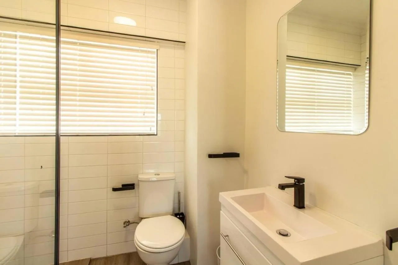 Vibrant Cascade Apartment Cape Town 0*,